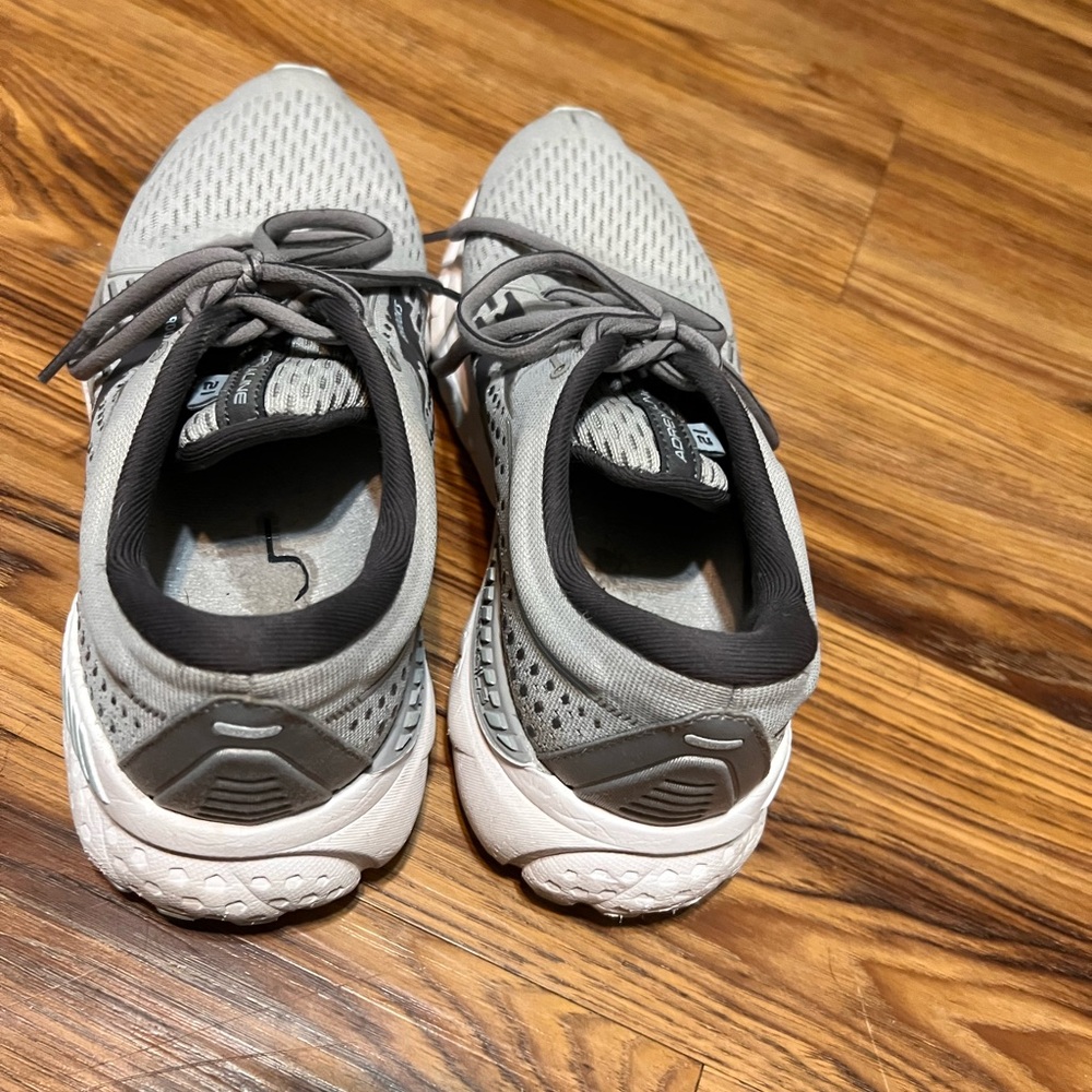 Brooks Adrenaline 21 Gray Mesh  Running Sneakers Shoes Women's 8.5B - Picture 5 of 7